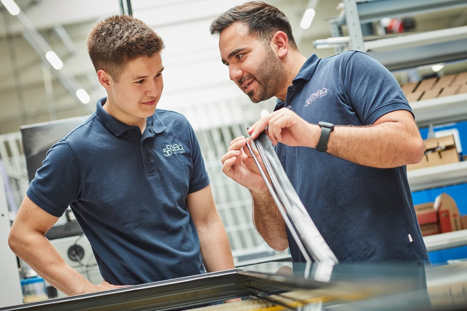 Auszubildende von FeBa Fensterbau im Gespräch